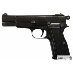 Réplica da Pistola Browning HP ou GP35: Um Ícone da História Militar